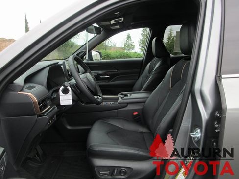 New 2026 Toyota Grand Highlander AWD Hybrid image 10