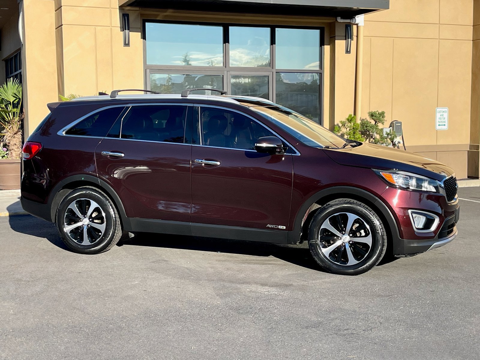 Used 2016 Kia Sorento EX w/ EX Premium Package AWD/4WD image 1