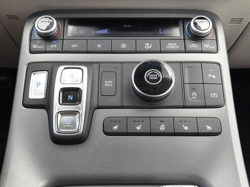 Used 2023 Hyundai Palisade Limited FWD image 24