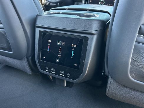 Used 2026 GMC Yukon XL Denali Ultimate AWD/4WD image 22