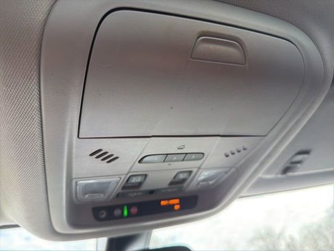 Used 2019 GMC Acadia SLT image 26