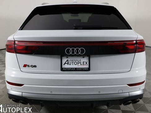 Used 2024 Audi SQ8 Prestige image 6