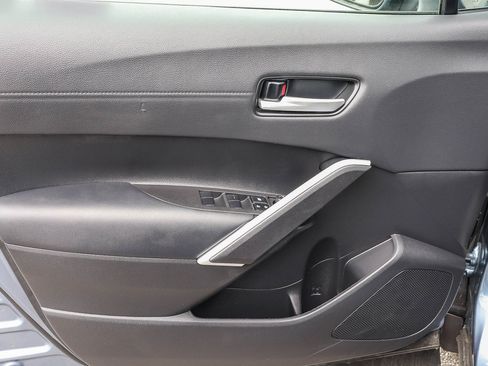 Used 2025 Toyota Corolla Cross XLE w/ Convenience Package AWD/4WD image 25