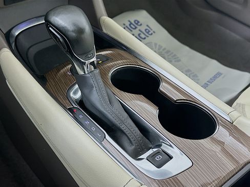 Used 2024 Chevrolet Malibu LT FWD image 17