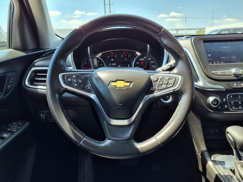 Used 2022 Chevrolet Equinox LT FWD image 15