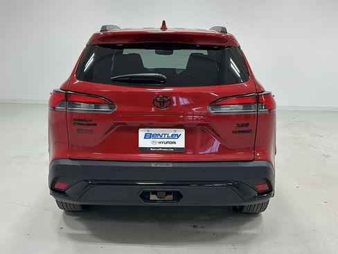 Used 2024 Toyota Corolla Cross XSE image 5