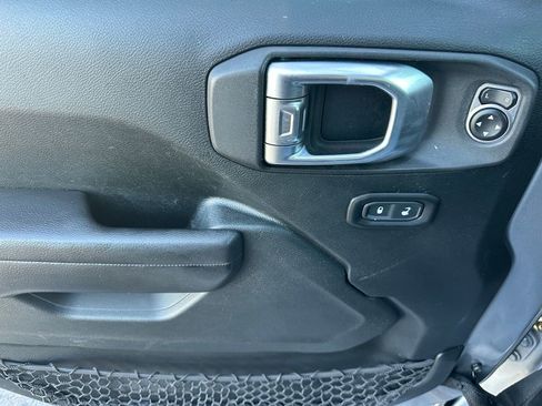 Used 2020 Jeep Wrangler Unlimited Sport S image 11