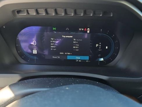 Used 2023 Volvo XC90 B5 Plus w/ Protection Package Premier image 6