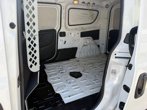 Used 2020 RAM ProMaster City Tradesman image 23