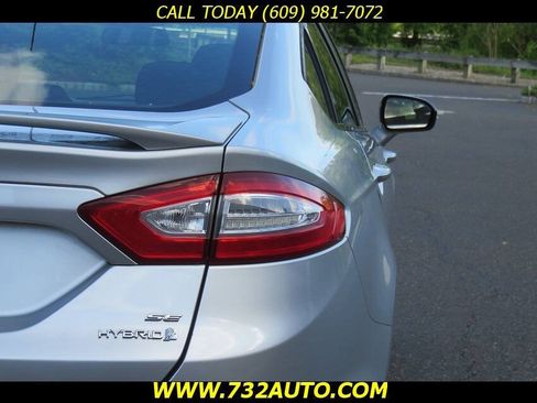 Used 2014 Ford Fusion SE w/ Equipment Group 501A FWD image 16