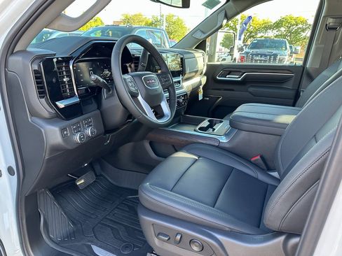 New 2026 GMC Sierra 2500 SLT w/ SLT Premium Package AWD/4WD image 7