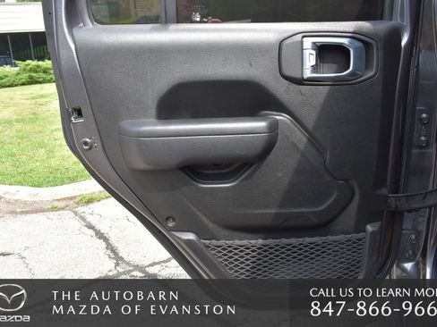 Used 2022 Jeep Gladiator Sport AWD/4WD image 42