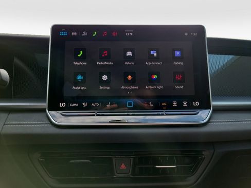 New 2026 Volkswagen Tiguan SE R-Line image 17