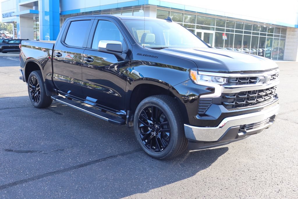 New 2026 Chevrolet Silverado 1500 LT w/ Leather Package AWD/4WD image 2