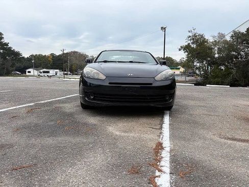 Used 2008 Hyundai Tiburon GS image 9