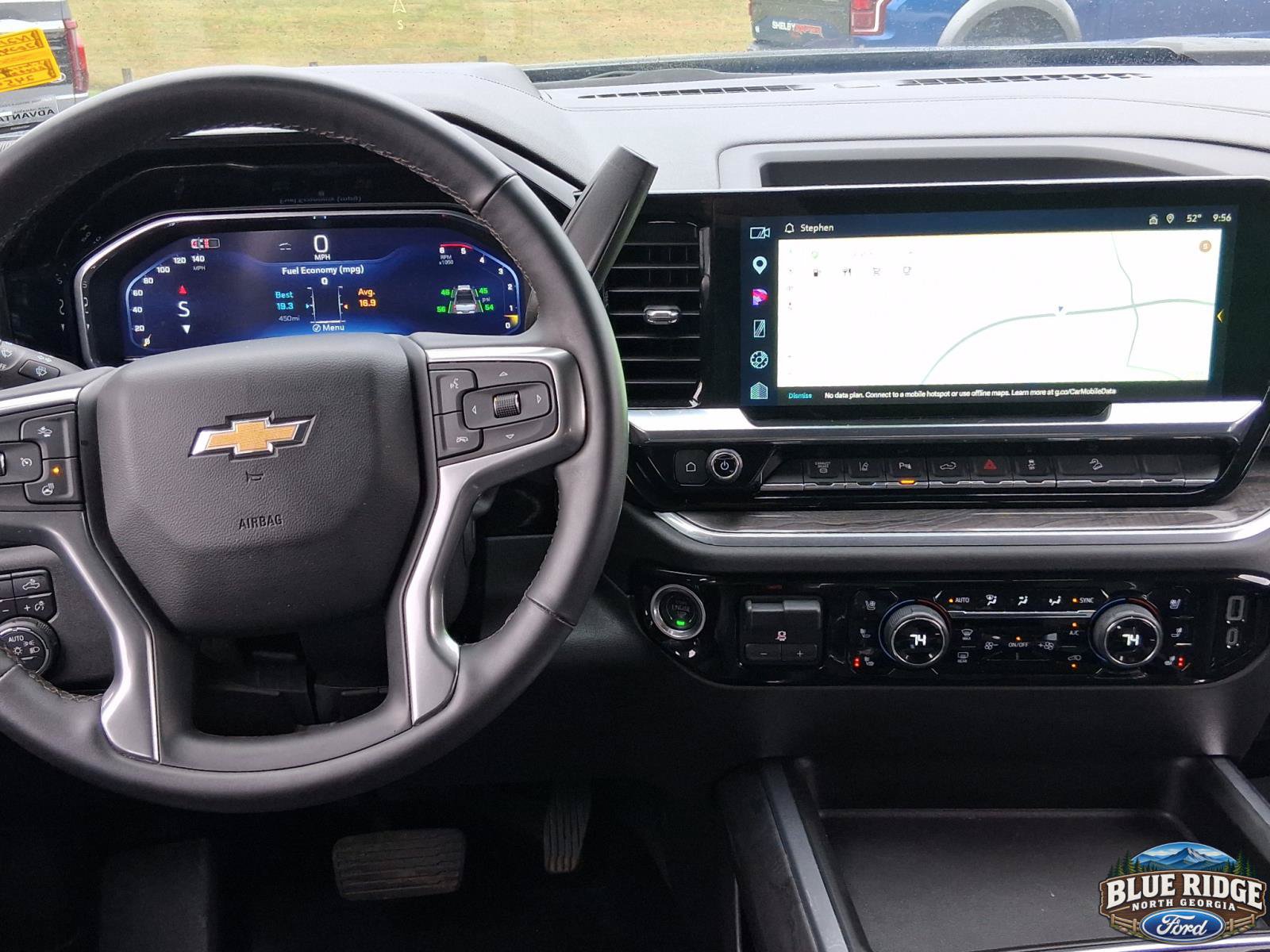 Used 2024 Chevrolet Silverado 2500 LTZ w/ LTZ Premium Package AWD/4WD image 15
