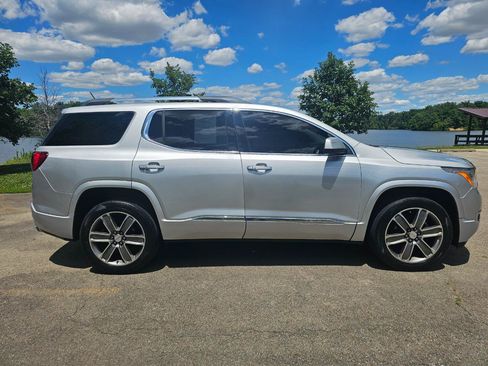 Used 2017 GMC Acadia Denali w/ Technology Package AWD/4WD image 3
