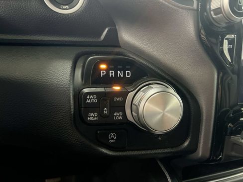 Used 2023 RAM 1500 Laramie AWD/4WD image 18