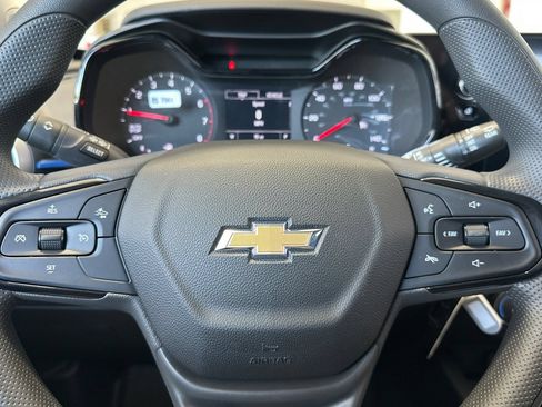 New 2026 Chevrolet Trax LS w/ LS Convenience Package FWD image 24