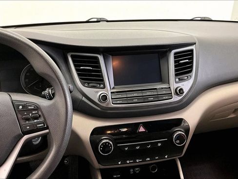 Used 2018 Hyundai Tucson SEL FWD image 6