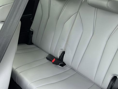 Used 2022 Acura MDX FWD w/ Technology Package image 17