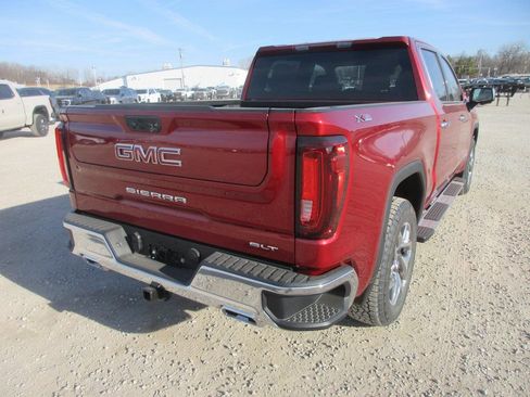 New 2026 GMC Sierra 1500 SLT w/ SLT Premium Package image 5