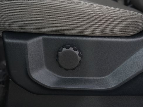 Used 2020 Ford F150 XLT image 27