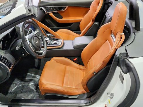Used 2018 Jaguar F-TYPE Convertible image 13