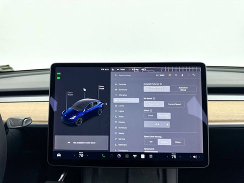 Used 2021 Tesla Model Y Long Range AWD/4WD image 38