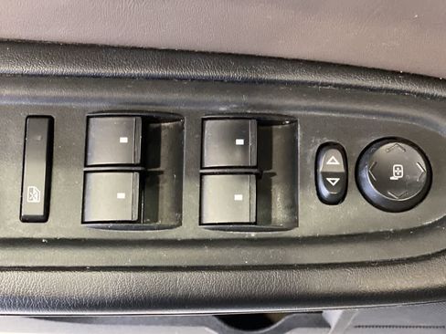 Used 2014 GMC Acadia SLT image 16