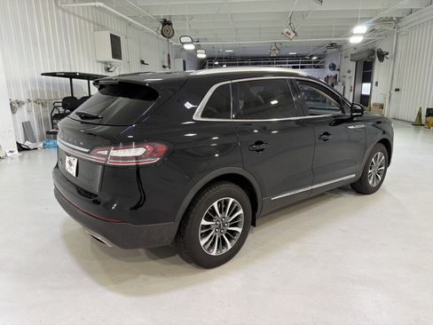 Used 2023 Lincoln Nautilus AWD w/ Premium Package image 5