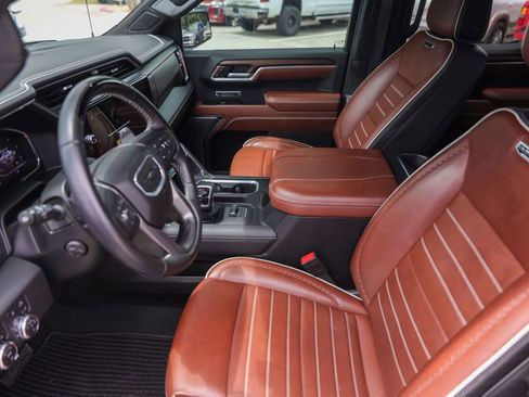 Used 2025 GMC Sierra 1500 Denali Ultimate AWD/4WD image 12