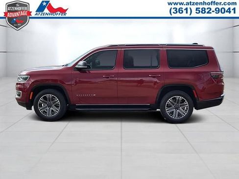 Used 2024 Jeep Wagoneer Series II w/ Flexible Seating Group AWD/4WD image 4