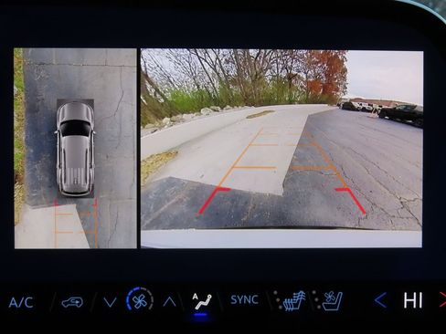 New 2026 Chevrolet Traverse High Country w/ LPO, Floor Liner Package image 9