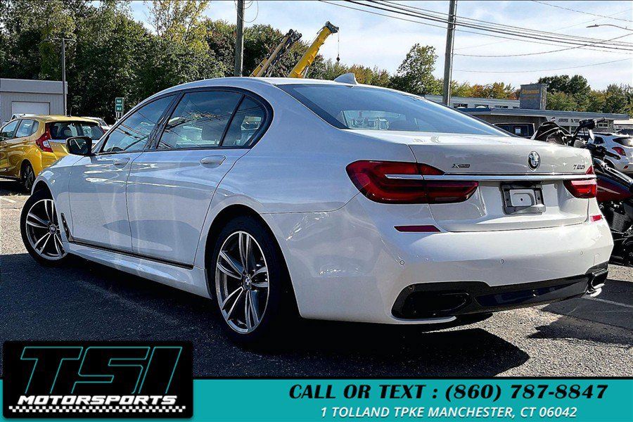 Used 2018 BMW 750i xDrive AWD/4WD image 4