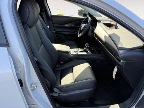 New 2026 MAZDA CX-30 AWD 2.5 S w/ Select Sport Pkg image 19