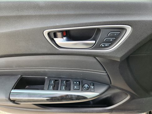 Certified 2018 Acura TLX w/Technology Pkg image 18