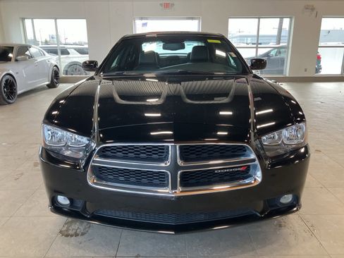 Used 2013 Dodge Charger SXT Plus image 2