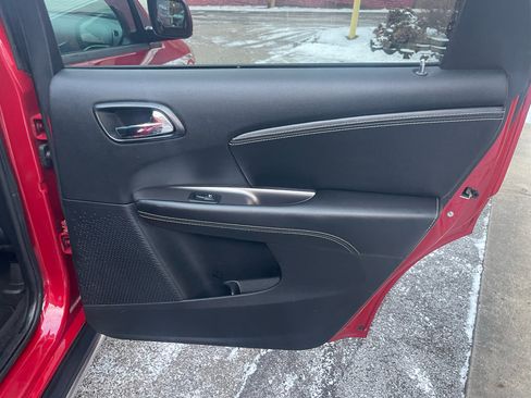 Used 2018 Dodge Journey Crossroad w/ Nav & Sun Group image 24