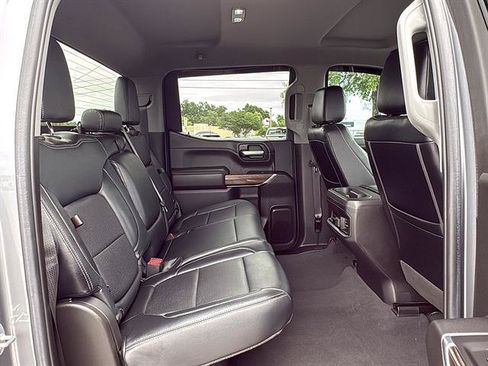 Used 2022 Chevrolet Silverado 1500 RST w/ LPO, Blackout Package AWD/4WD image 18