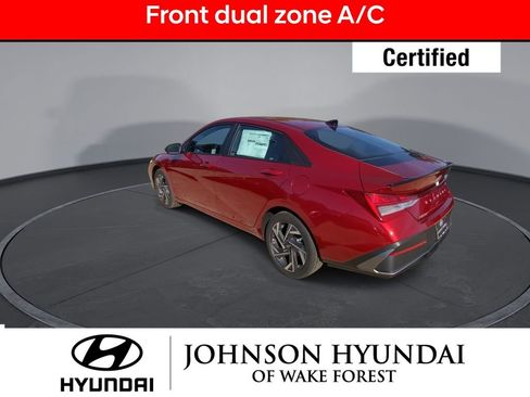 Certified 2025 Hyundai Elantra SEL w/ Cargo Package image 6