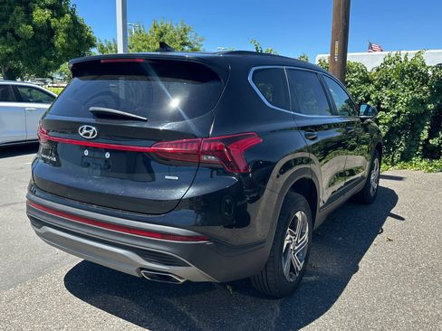 Used 2023 Hyundai Santa Fe SE AWD/4WD image 5