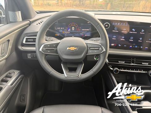 New 2026 Chevrolet Traverse LT FWD image 13