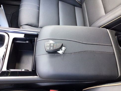 New 2026 Chevrolet Traverse High Country image 18