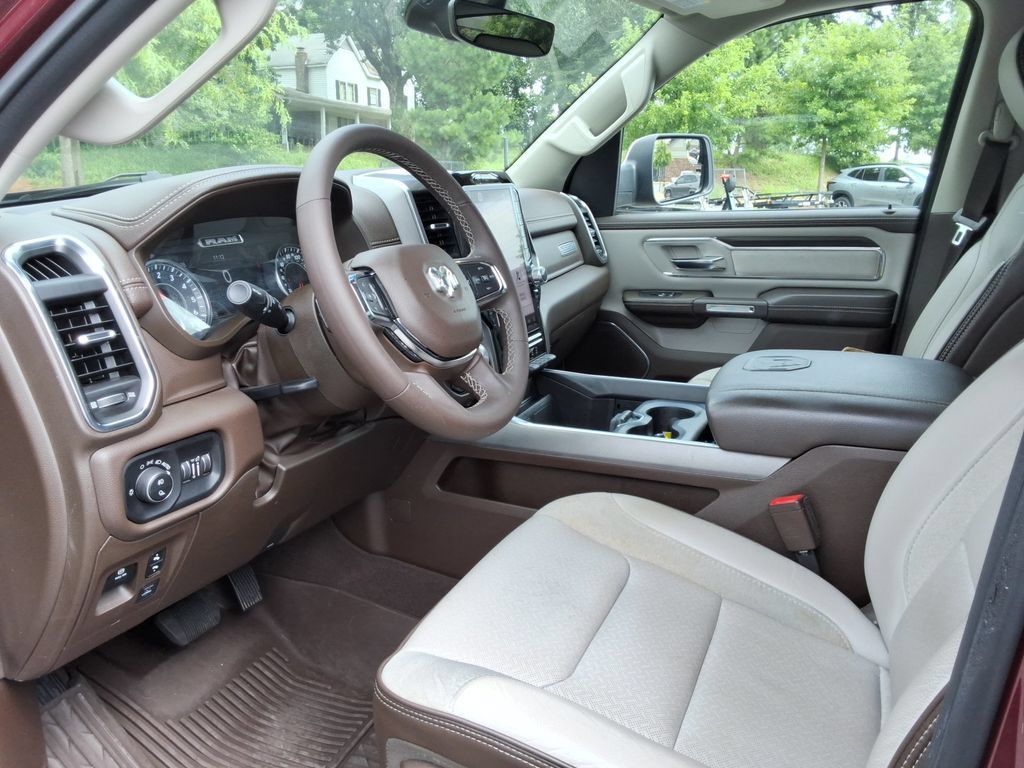 Used 2025 RAM 1500 Laramie w/ Off Road Group AWD/4WD image 24