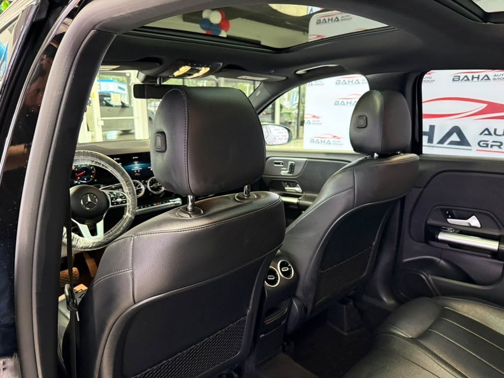 Used 2023 Mercedes-Benz GLA 250 4MATIC w/ Premium Package image 34