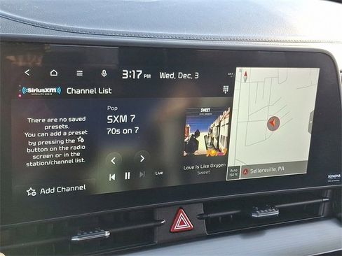 Used 2024 Kia Sportage EX image 16