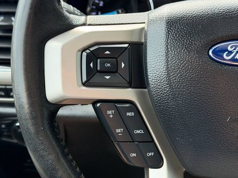 Used 2020 Ford F350 Lariat w/ Lariat Ultimate Package AWD/4WD image 18