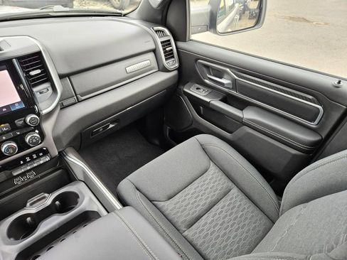 New 2026 RAM 1500 4x4 Crew Cab image 15