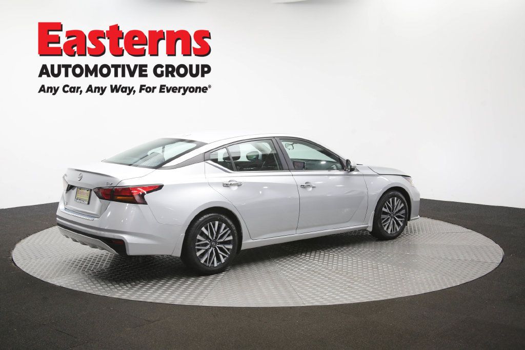 Used 2023 Nissan Altima 2.5 SV FWD image 44